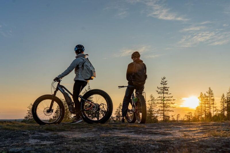 e-fatbike-tour-from-rovaniemi-under-the-midnight-sun-sunset