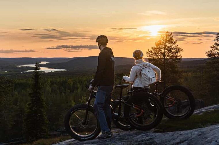 e-fatbike-tour-from-rovaniemi-under-the-midnight-sun-sunset