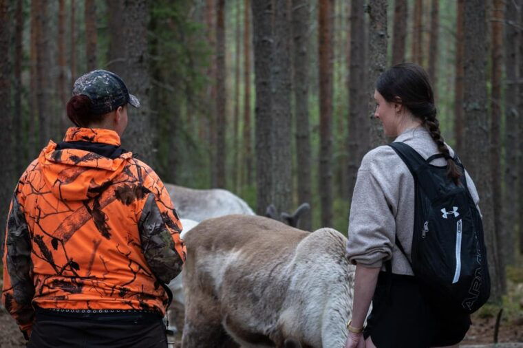 e-fatbike-trip-to-the-reindeer-farm