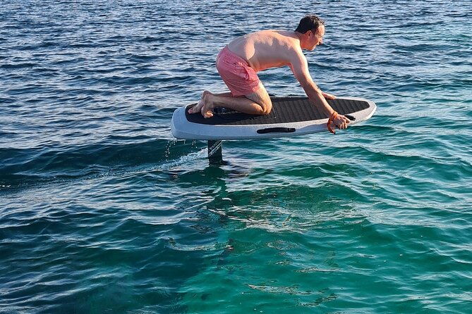 e-foil-academy-mallorca-learn-to-fly-over-the-sea