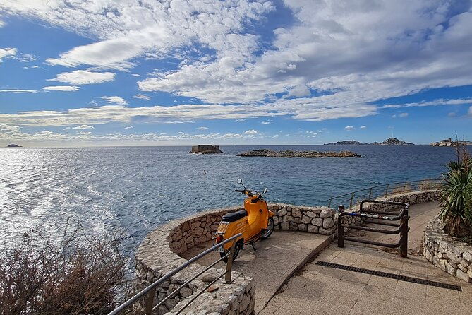 e-motorbike-virtual-guided-tour-in-marseille