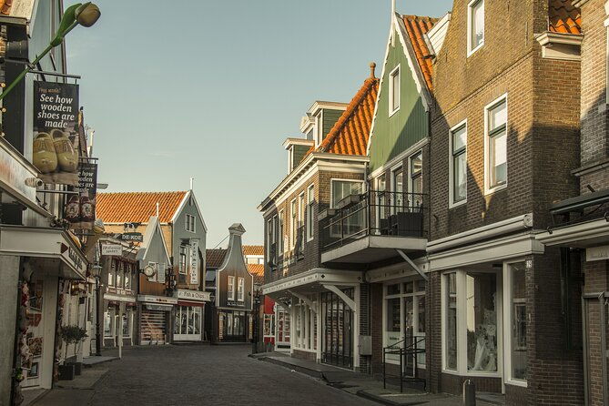 e-scavenger-hunt-volendam-explore-the-city-at-your-own-pace