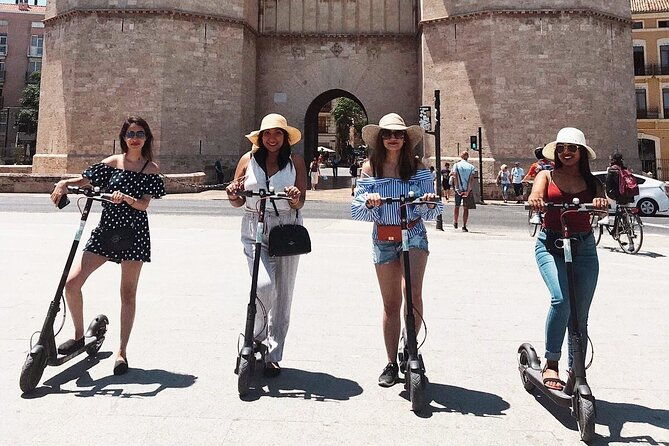 e-scooter-grand-valencia-private-tour