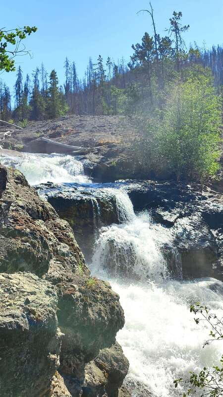 eagle-lake-bc-hidden-waterfalls-tour-4x4