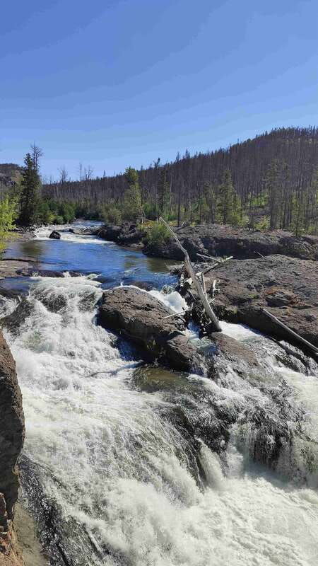 eagle-lake-bc-hidden-waterfalls-tour-4x4