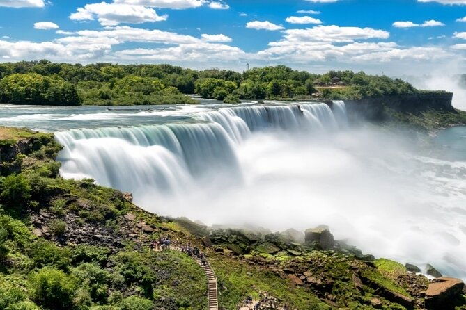early-access-maid-of-mist-and-cave-of-winds-tour