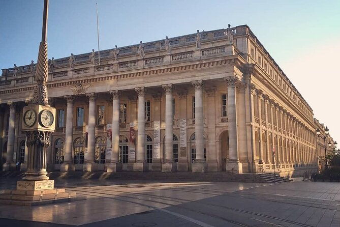 early-bird-city-tour-nice-morning-walk-in-bordeaux