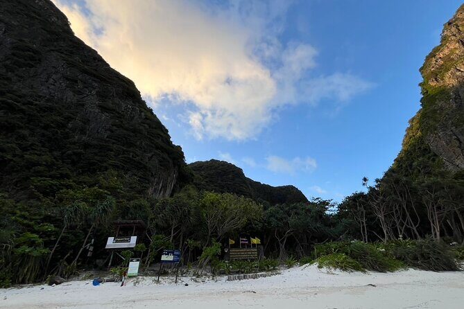 Early Bird Trip Phi Phi + ViewpointPremium Speedboat from Krabi - Potential Drawbacks or Considerations