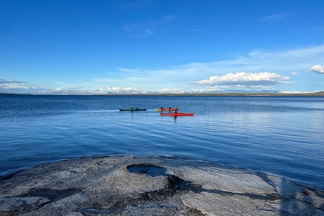 early-morning-guided-kayak-tour