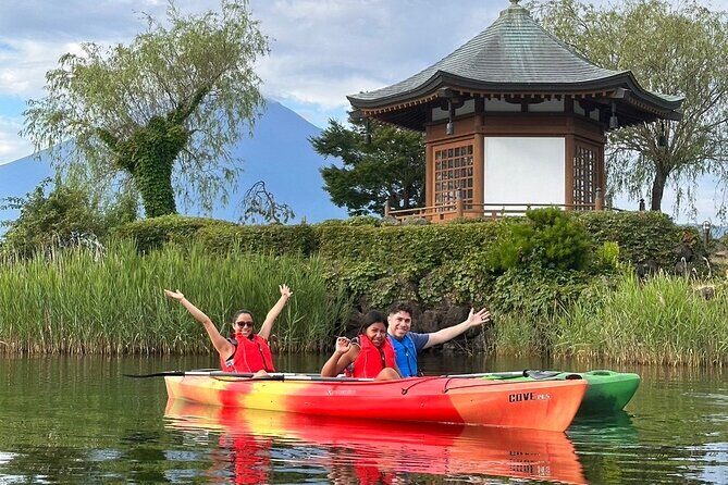 Early Morning Kayaking With Views of Mt Fuji at Lake Kawaguchiko - Setting the Scene: What the Tour Entails