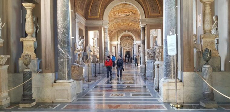 early-morning-small-group-vatican-museums-tour