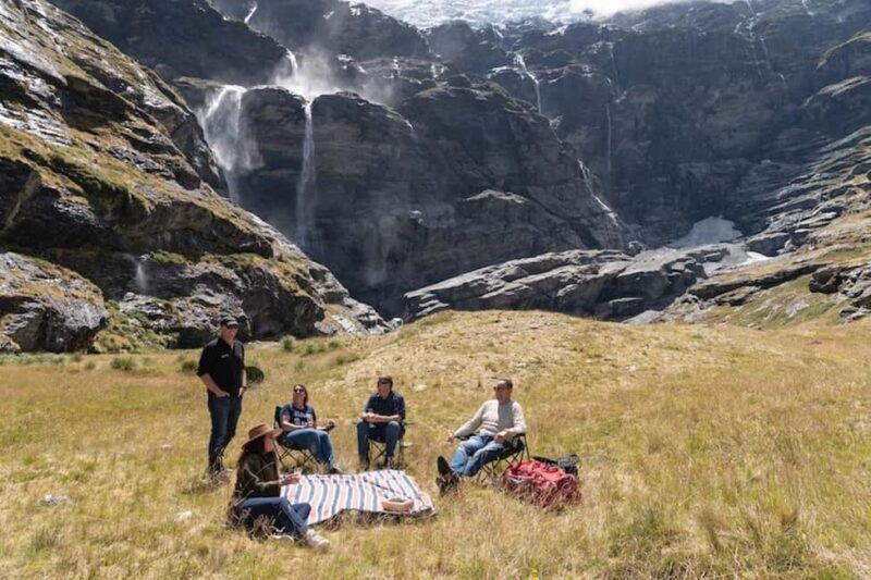 Earnslaw Burn Picnic Helicopter Tour - What to Expect: An Adventure with a Touch of Luxury