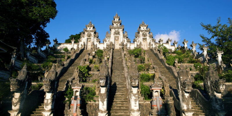 east-bali-tour-all-in-lempuyang-tirta-gangga-besakih