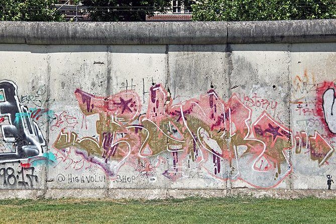 East Berlin and the Berlin Wall 2-Hour Walking Tour - Exploring Berlin’s Cold War Era: A Detailed Review