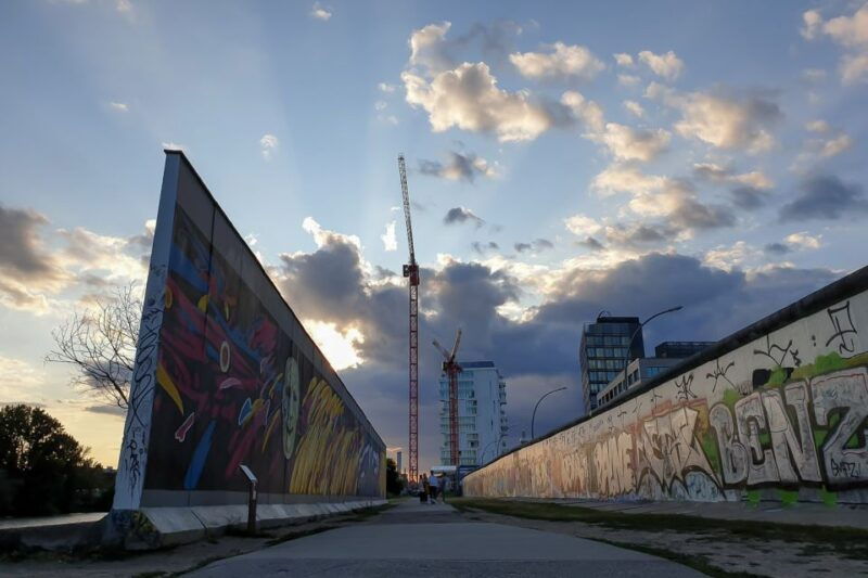 east-berlin-and-the-wall-walking-tour