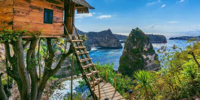 east-nusa-penida-with-tembeling-beach-natural-pool