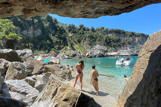 east-pelion-mini-boat-tour