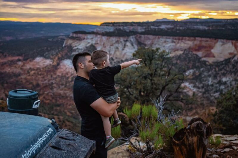 east-zion-cliffs-sunset-and-backcountry-off-road-jeep-tour