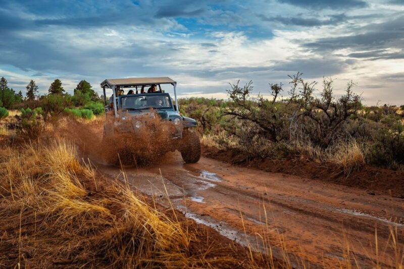 east-zion-cliffs-sunset-and-backcountry-off-road-jeep-tour