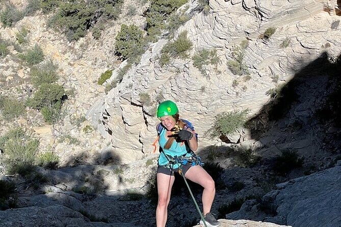 east-zion-elk-heart-cliffs-via-ferrata-and-rappelling-3hr-2