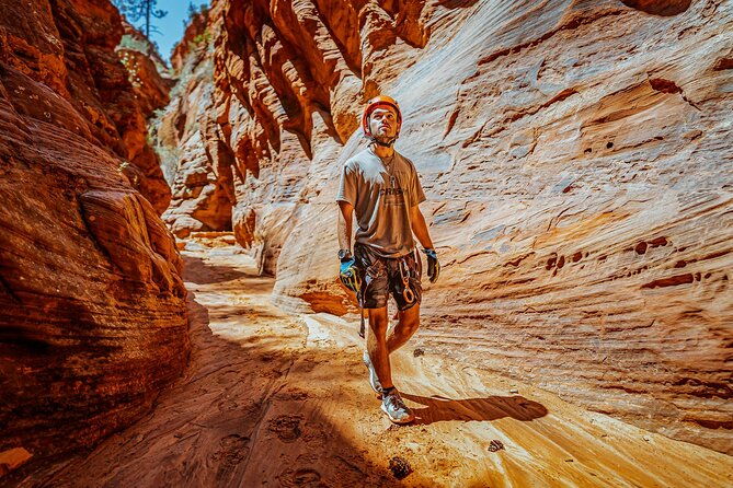 east-zion-powells-way-full-day-canyoneering-2