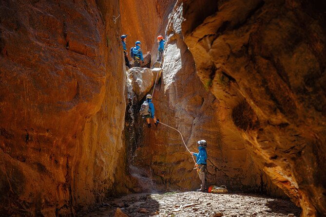east-zion-stone-hollow-full-day-canyoneering-adventure