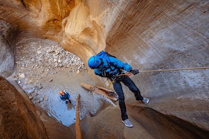 east-zion-stone-hollow-full-day-canyoneering-adventure