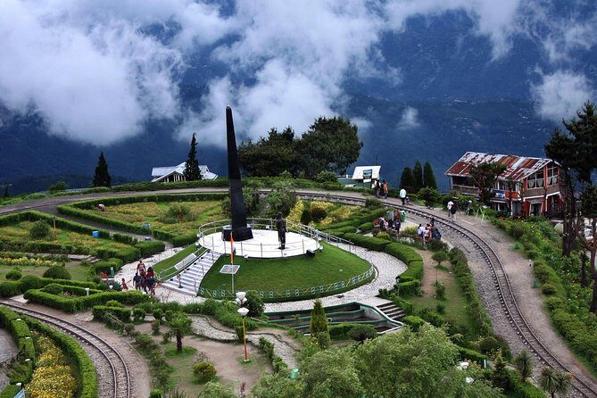 Eastern Himalaya (Darjeeling, Pelling, Gangtok & Kalimpong) - FAQ