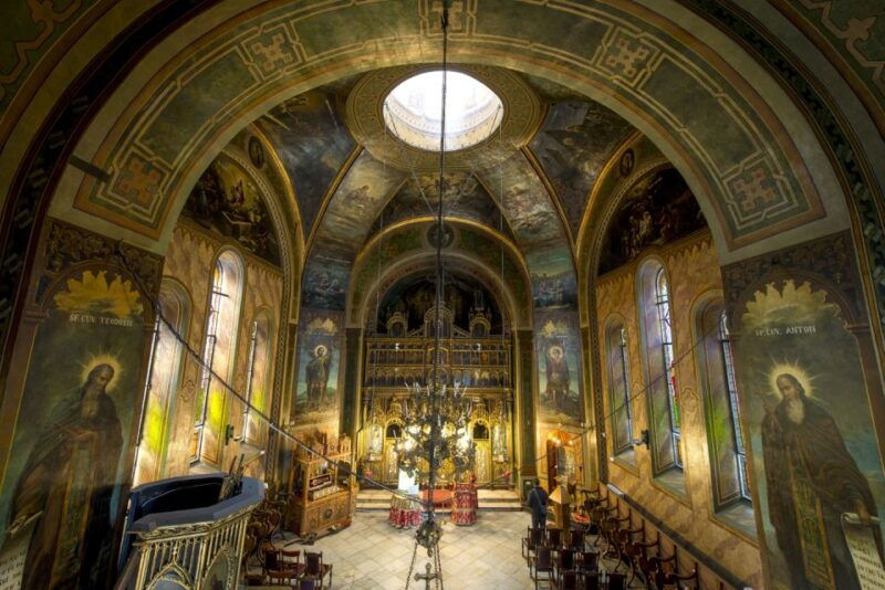 eastern-orthodox-church-art-in-bucharest