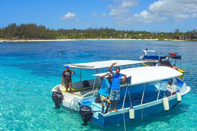 Eastern Treasures of Mauritius: incl Rhumerie St Aubin & Blue-Bay Marine Park - Blue Bay Marine Park: Snorkeling and Glass Bottom Boat