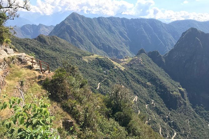 easy-inca-trail-to-machu-picchu-2-days