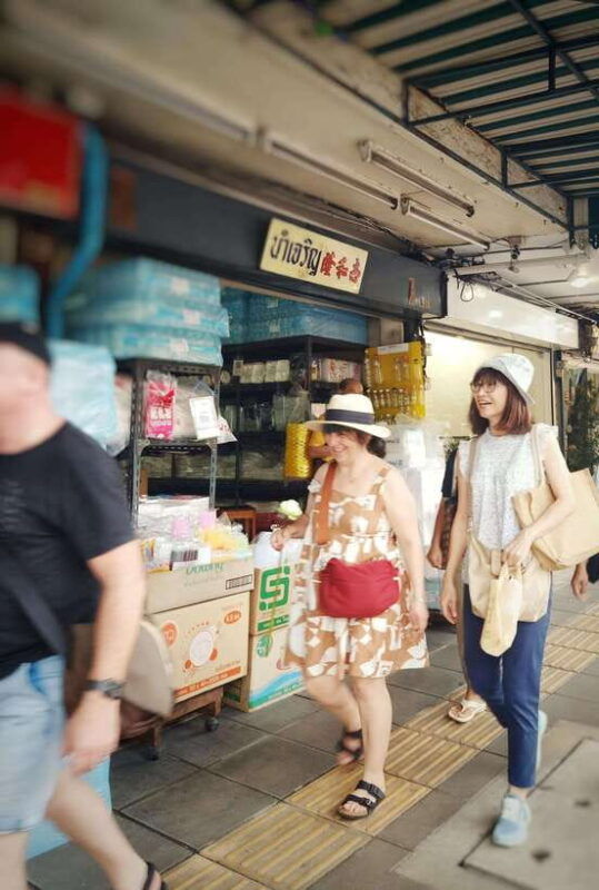 eat-street-food-and-drink-like-a-local-in-bangkok