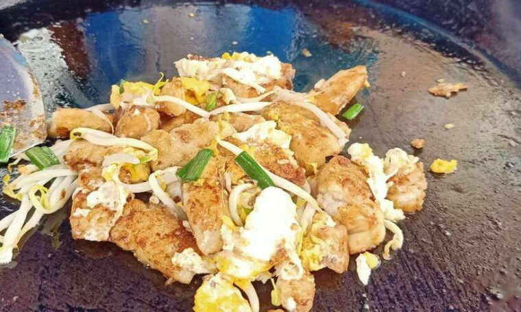 eat-street-food-and-drink-like-a-local-in-bangkok