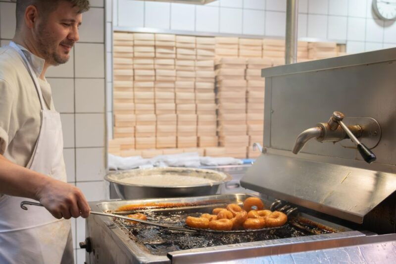 eat-your-way-through-athens-a-local-food-walk