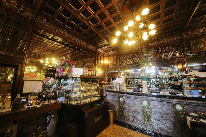 eatintour-experience-a-progressive-dinner-in-the-most-iconic-historic-venue