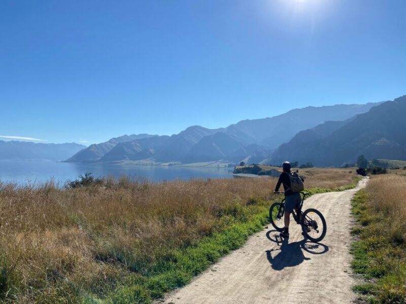 ebike tour lake Hawea river track to Wanaka - Detailed itinerary and experience