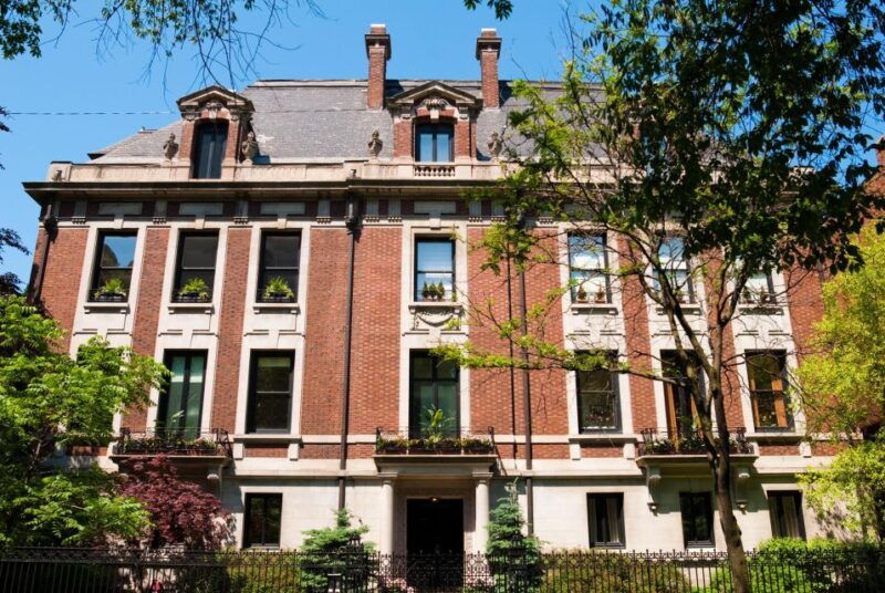 echoes-of-elegance-chicagos-architectural-splendors-2