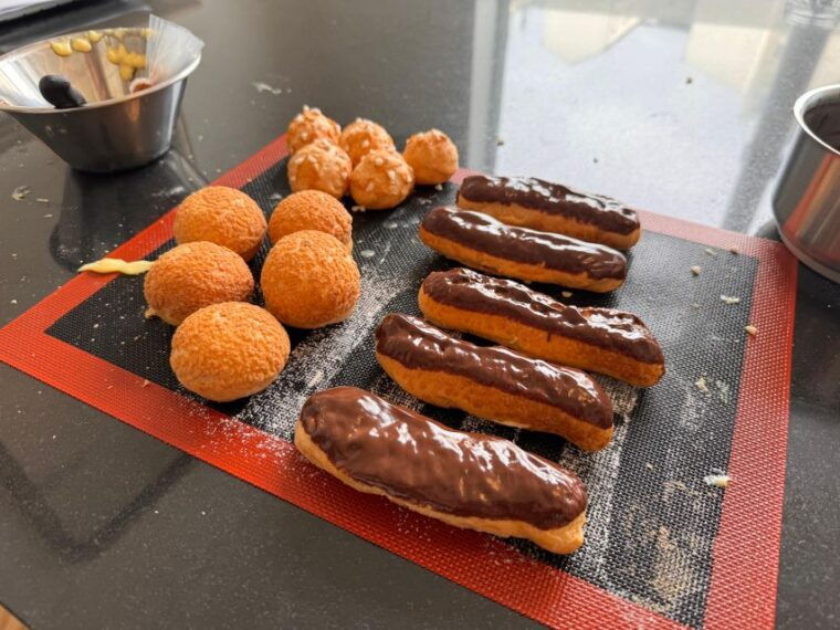 eclair-baking-class-with-a-pastry-chef