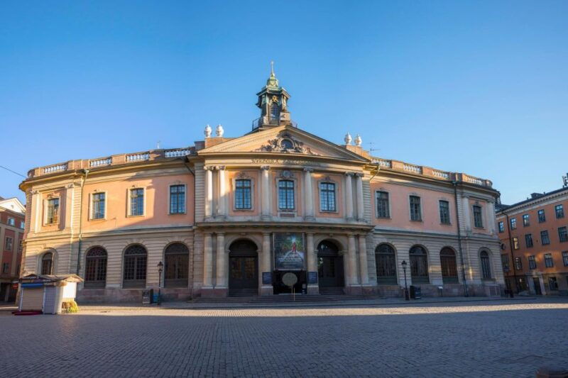 eco-bike-tour-of-stockholm-old-town-djurgarden-nature