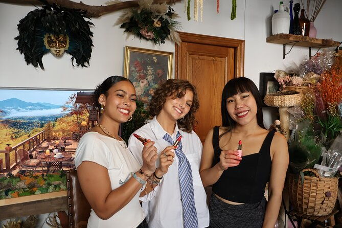 eco-friendly-lipstick-making-workshop-in-paris