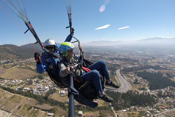 ecuador-paragliding-quito