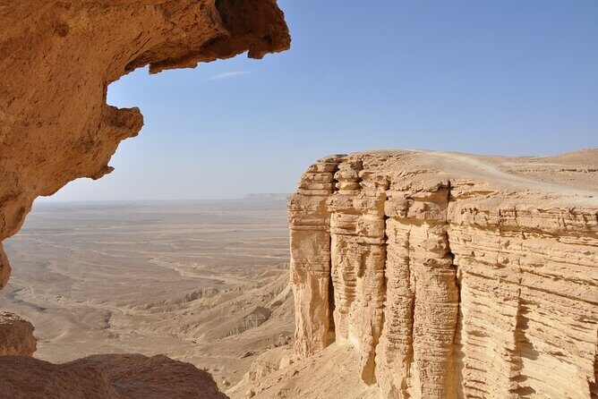 Edge of the World Tour from Riyadh Private 4x4 Car Pick up - FAQs