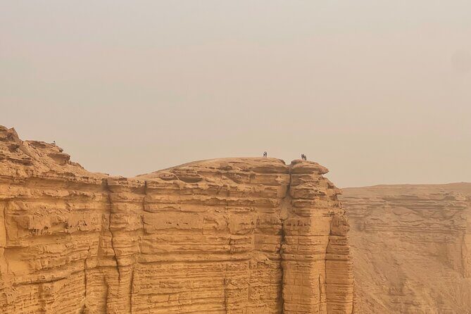 Edge of the World with 4x4 vehicles, sunset Dinner and stargazing - Practical Tips for Travelers