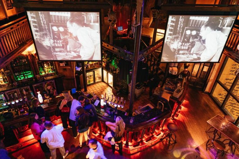 edinburgh-7-bar-pub-crawl-with-7-shots-discounts