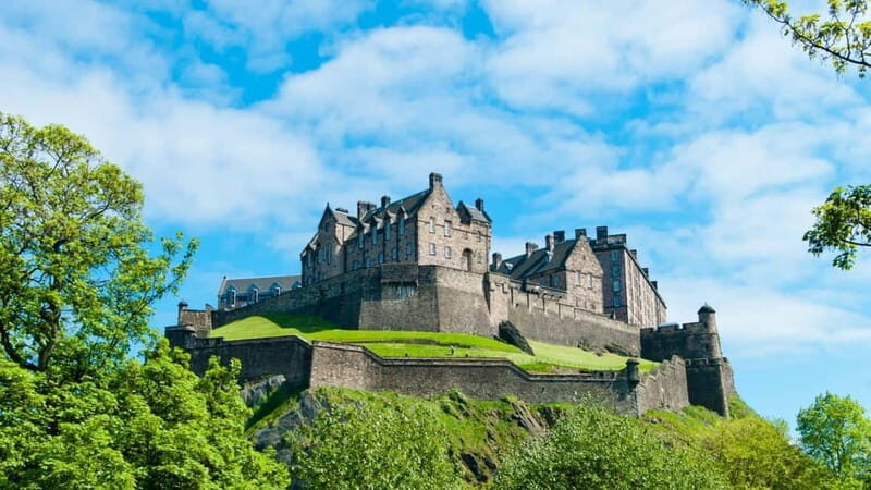 Edinburgh and Outlander by Rail from London 3-Day Tour - Day 2: Outlander Filming Locations