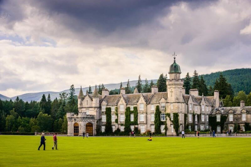 edinburgh-balmoral-castle-and-scone-palace-royal-tour