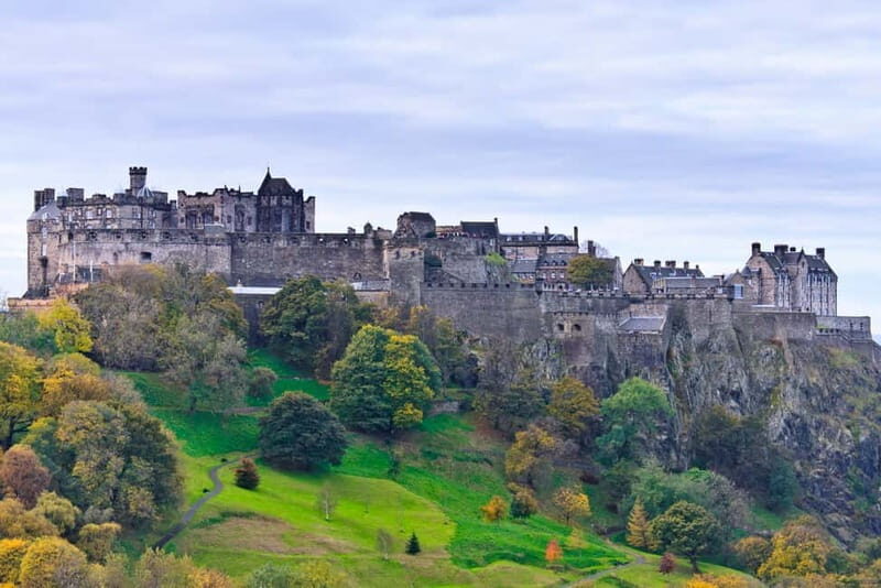 Edinburgh Castle: Guided Tour in Spanish - Practical Details and Tips