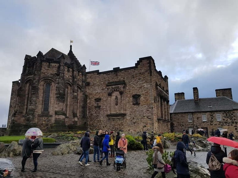 Edinburgh Castle: Guided Tour in Spanish - Who Would Love This Tour?