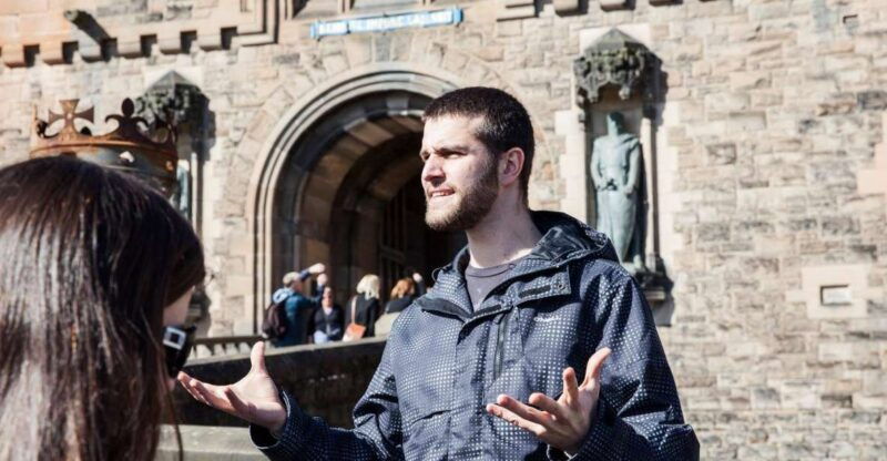 edinburgh-castle-guided-tour-with-live-guide