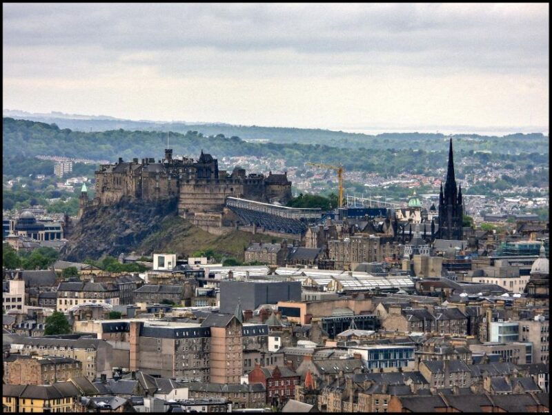 edinburgh-castle-guided-tour-with-tickets-included
